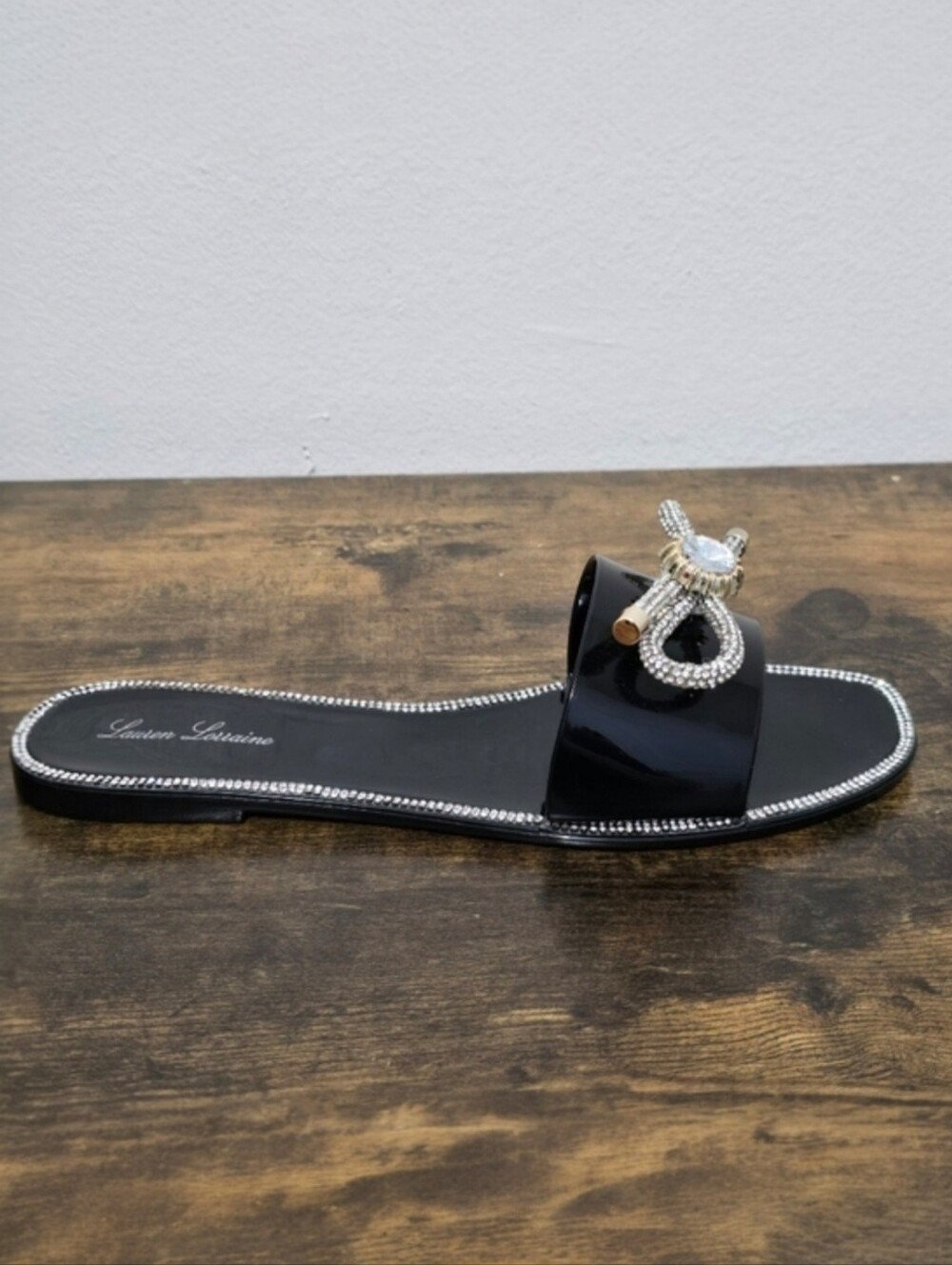 Lauren Lorraine Breeze Black Silver Gold Rhinestone Bow Jelly Slide Sandal 9